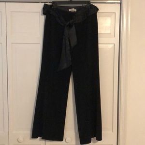 Black White House Black Market pants w belt NWT